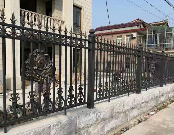 鋁藝圍墻護(hù)欄